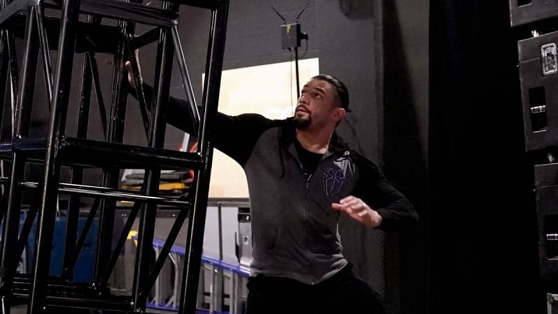 What happened to Roman Reigns on SmackDown Live?